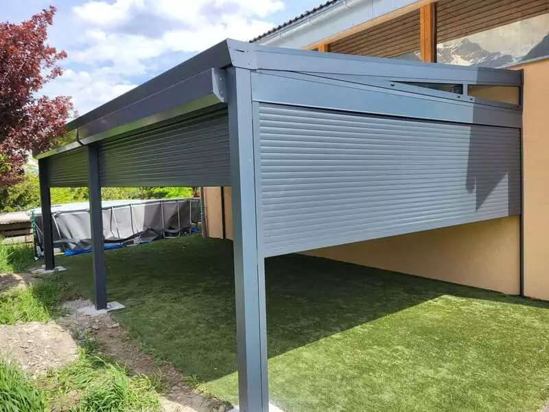 Pergola avec Volets Roulants à Saillon