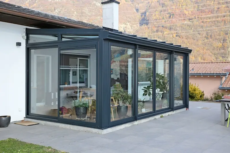 Abri de Terrasse Bioclimatique à Evionnaz