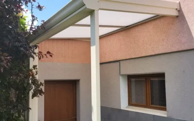 Un Préau pour Protéger son Entrée