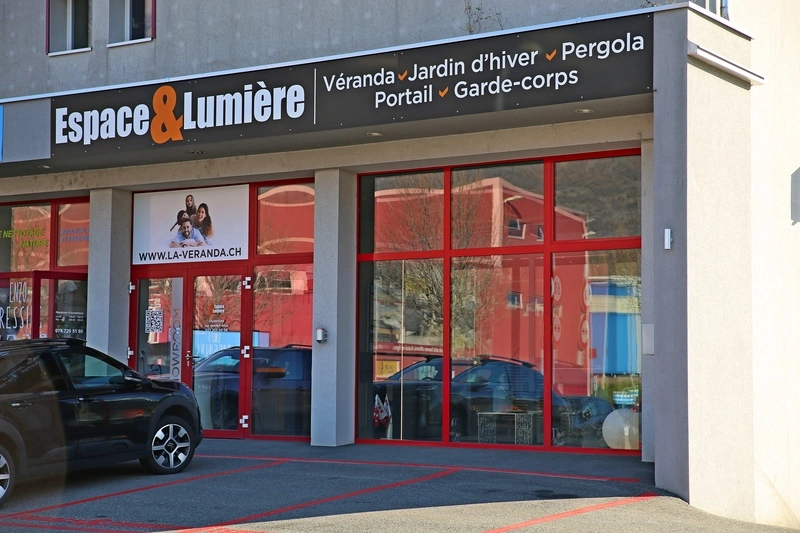 Façade d'entrée du Showroom de Vérandas et Pergolas de Martigny