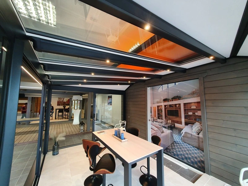Parcourez nos 2 Showrooms de Vérandas, Pergolas et Portails