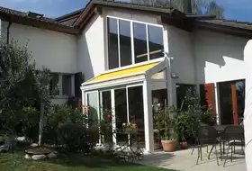 Bow-window